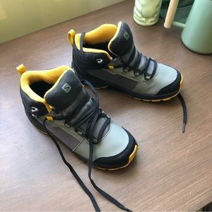Salomon Outward CSWP J Hiking Boots kids size 4